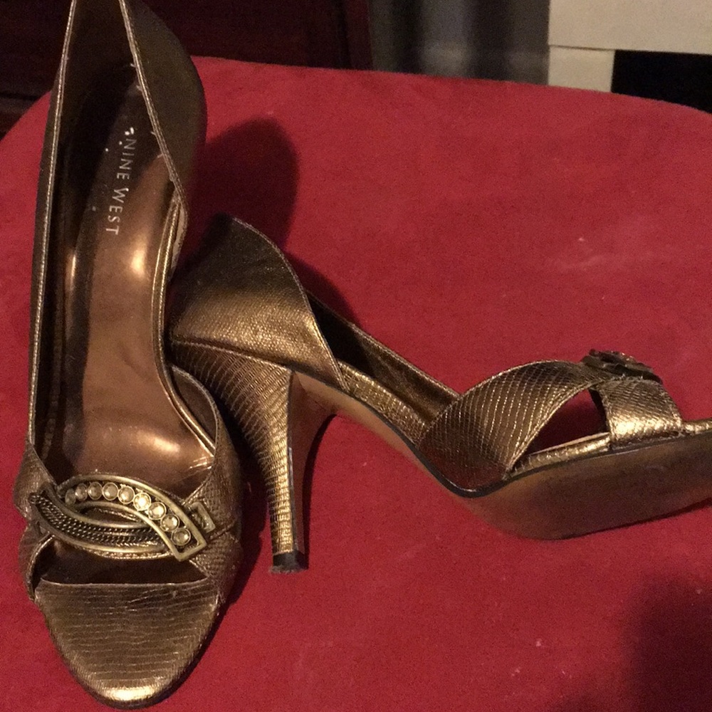 Nine West gold shoes
